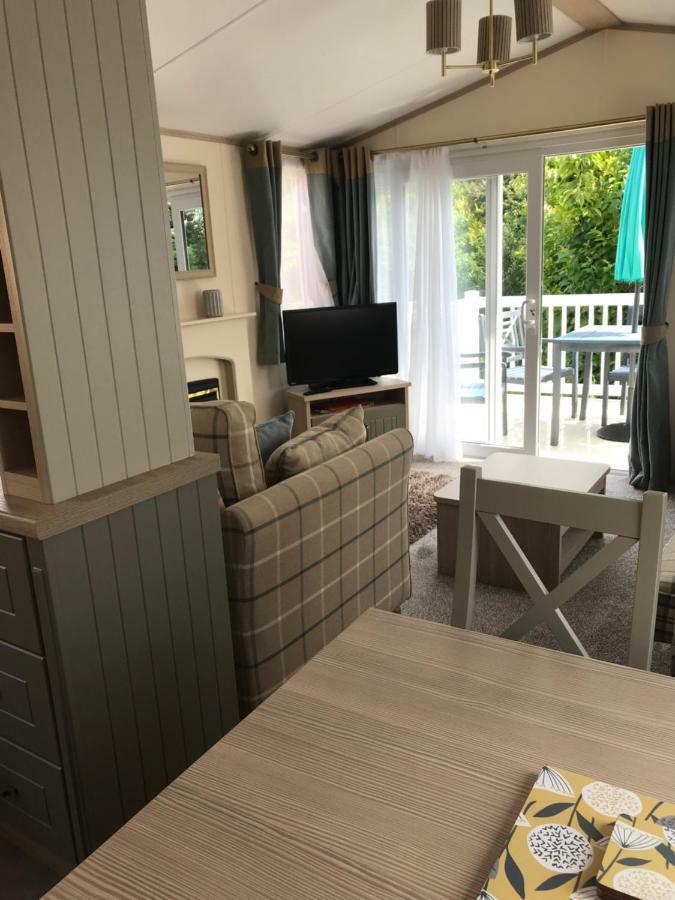 Deluxe Riverside Static Caravan Cheddar Ngoại thất bức ảnh