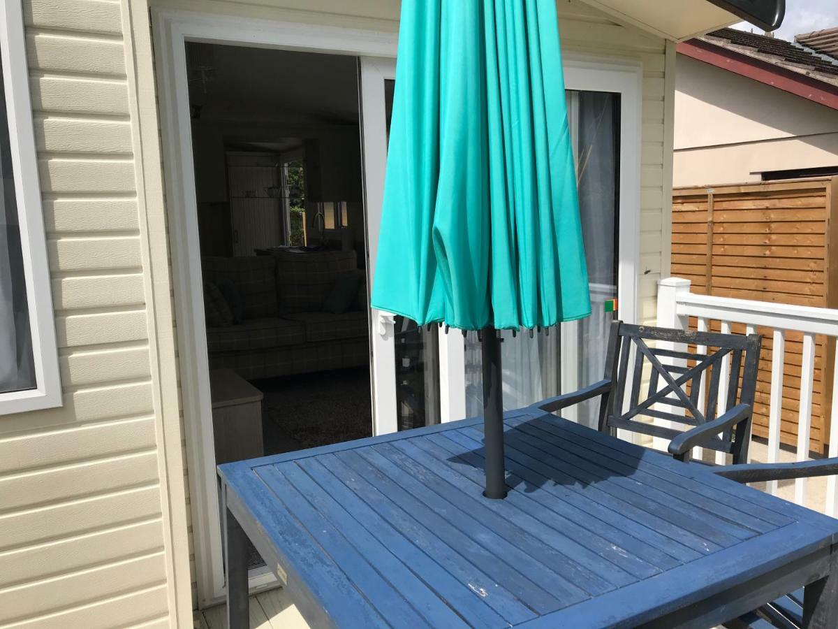 Deluxe Riverside Static Caravan Cheddar Ngoại thất bức ảnh